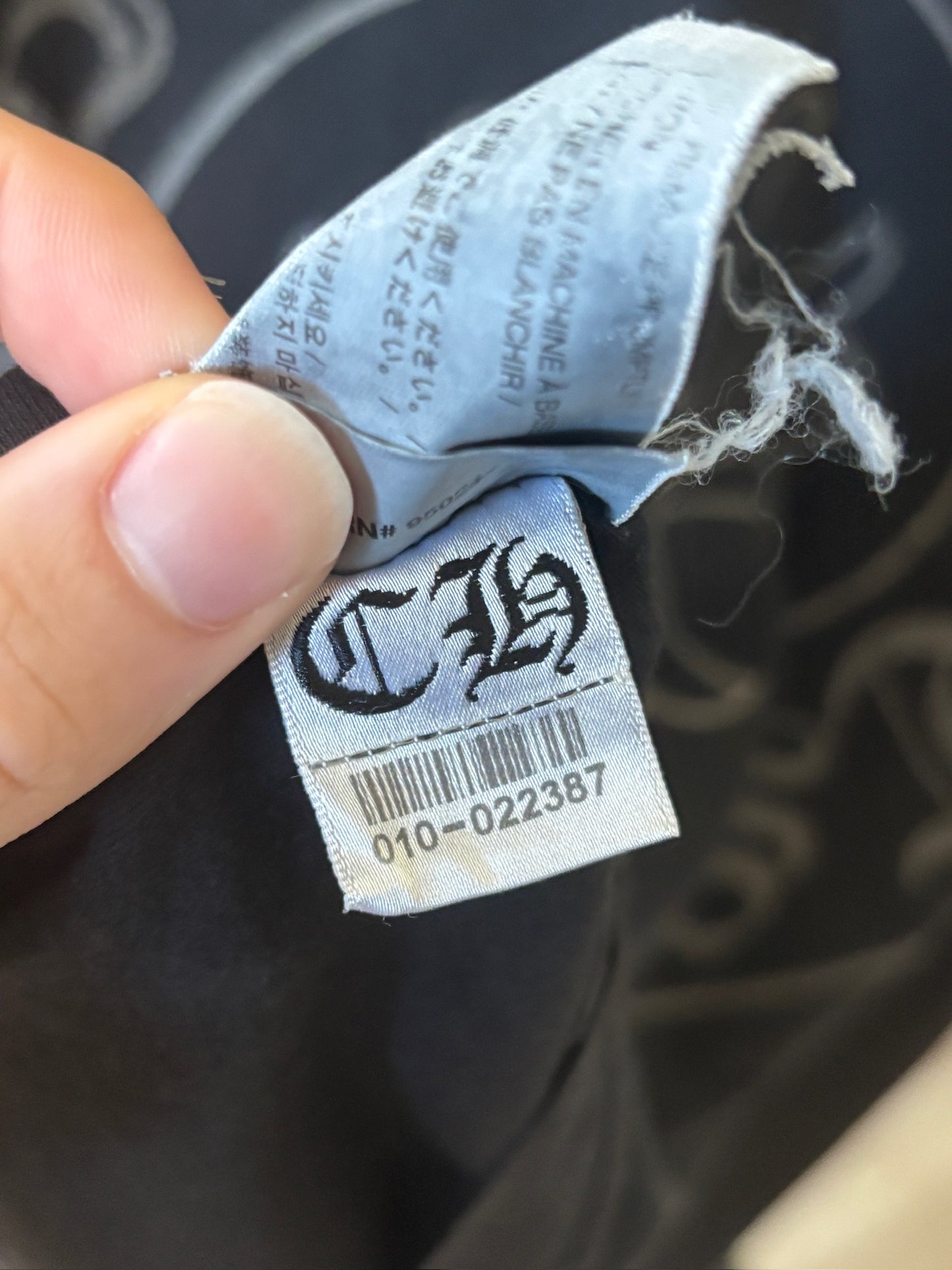 Sun Faded Thin Horseshoe Tee