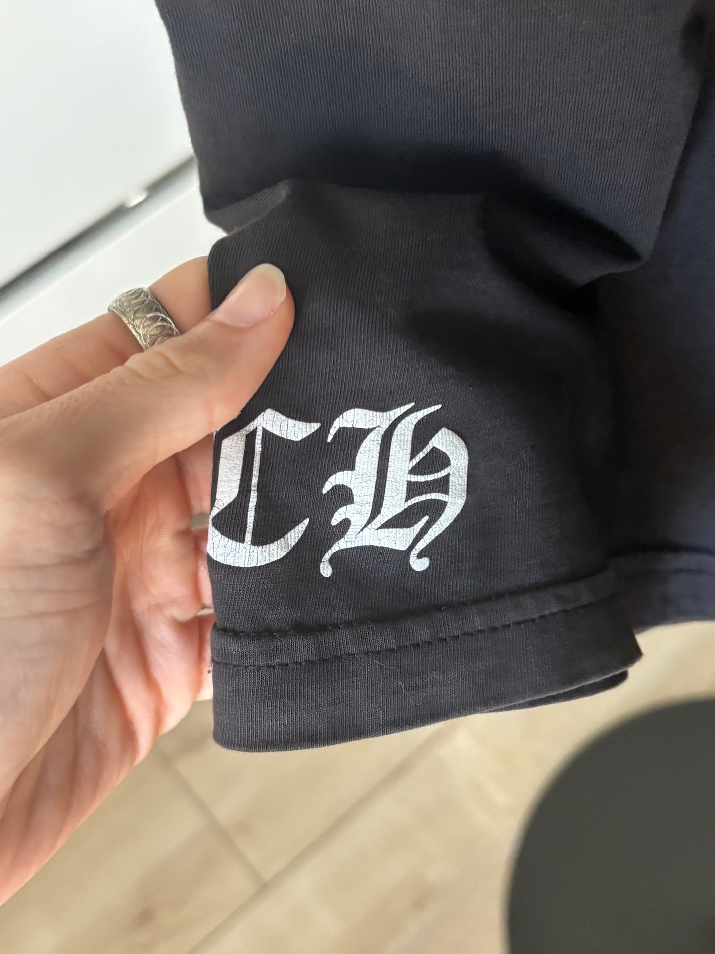 Sun Faded Thin Horseshoe Tee